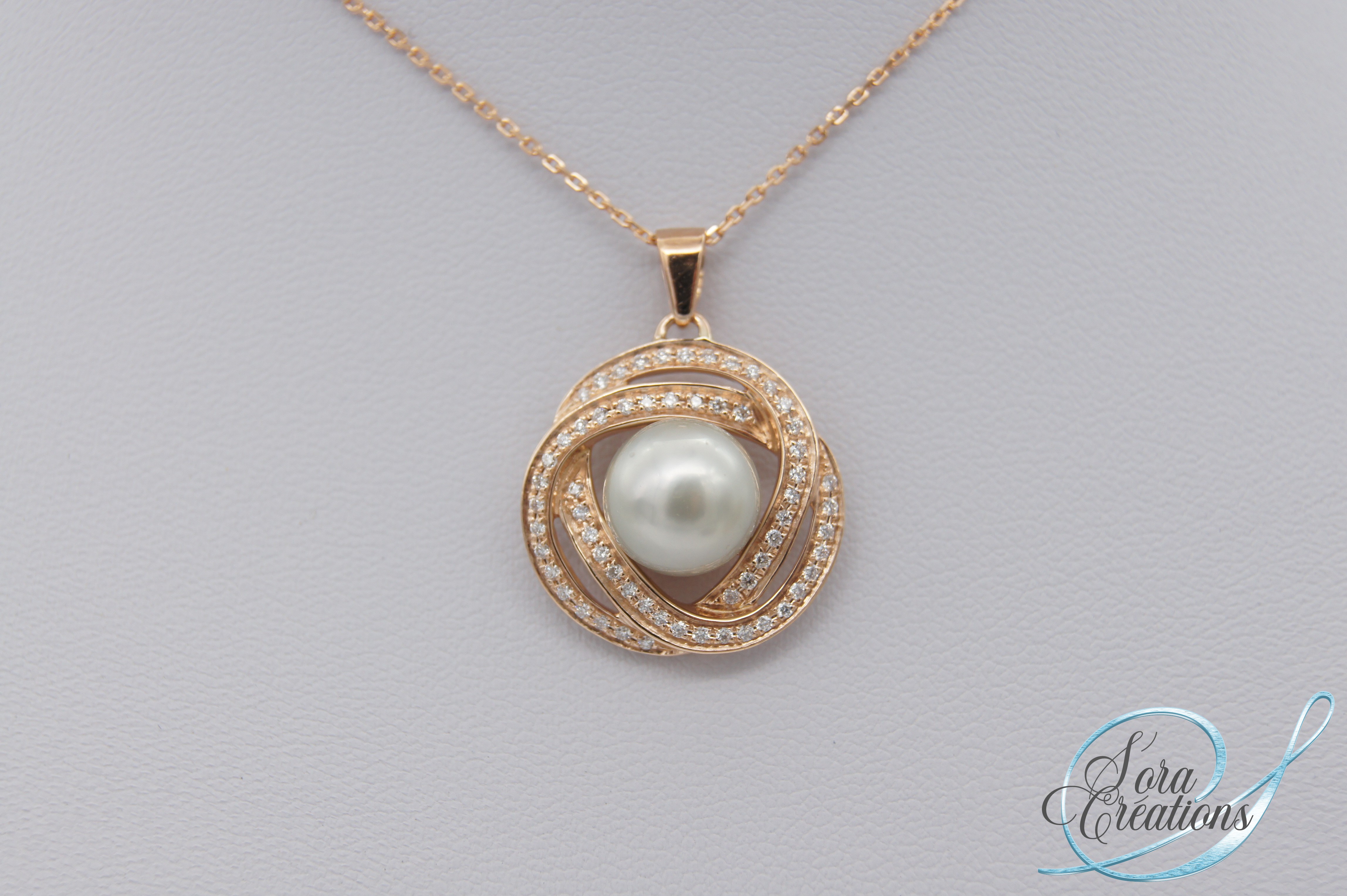 Pendentif 9