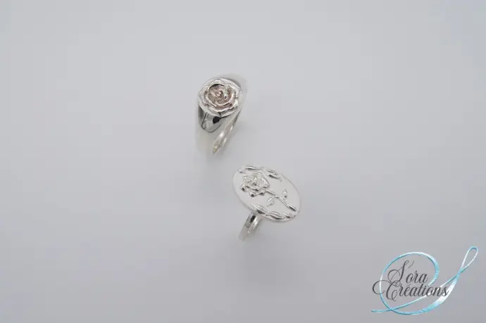 Alliances sur-mesure en argent motifs roses